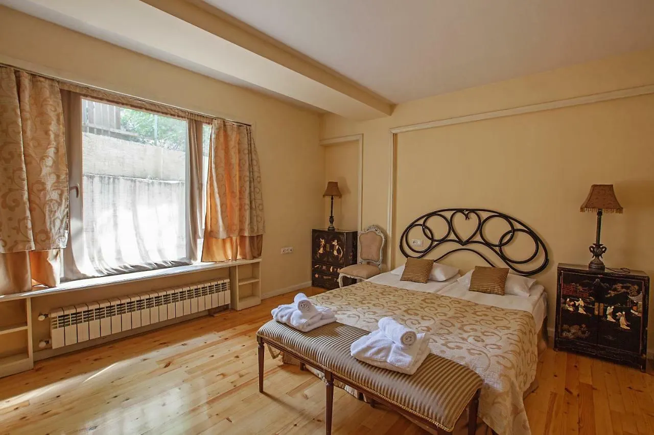 Caravan Villa Tbilisi